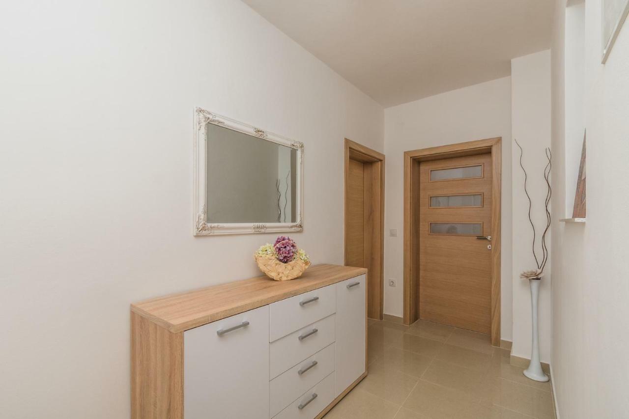 Apartment Matosic Цриквеница Экстерьер фото